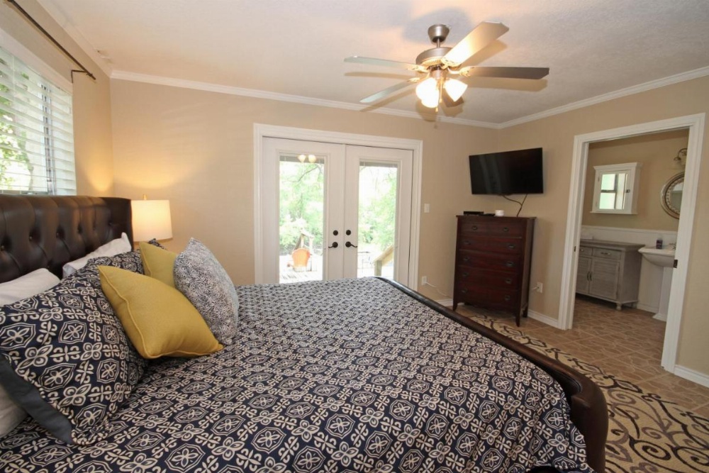 Maverick'S River Retreat